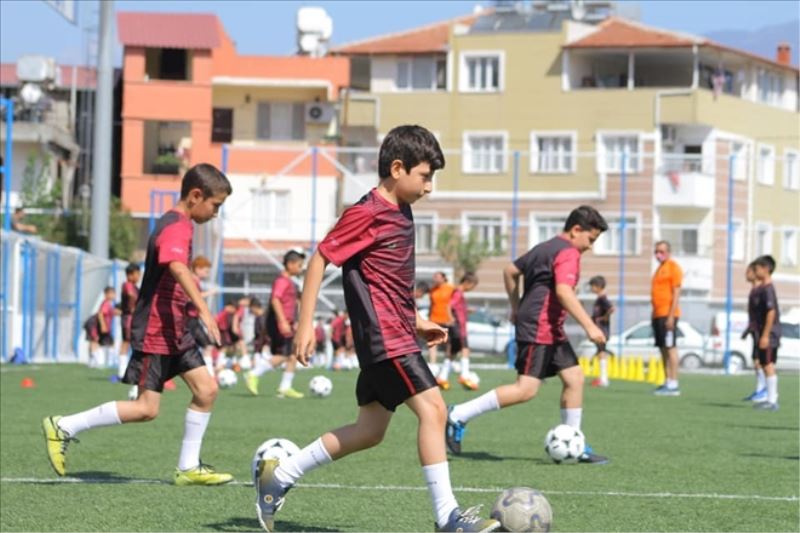 Hatayspor´un futbol okul başladı