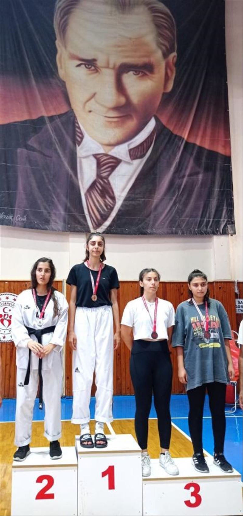 5 Temmuzlu sporculara 10 madalya