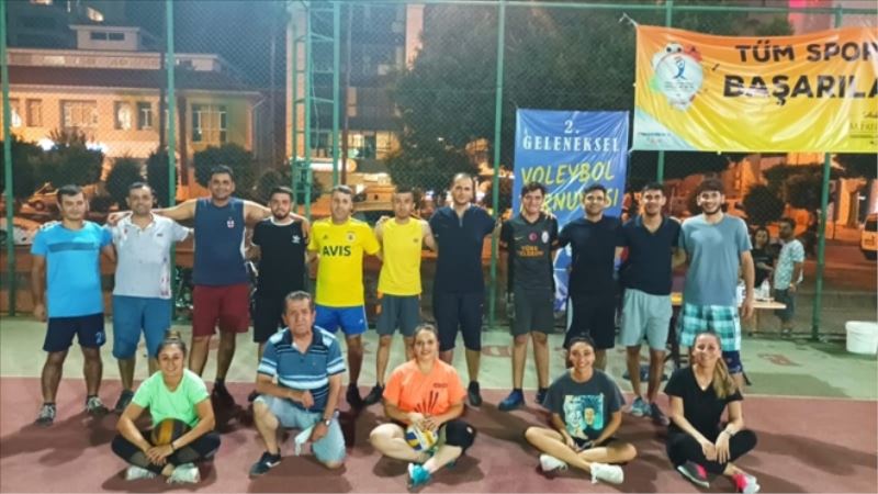 Fabrikadan voleybol turnuvası