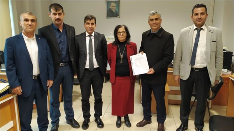 Özçelik iş yönetimi mazbatasını aldı