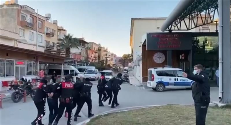 ´İş yerine silahlı saldırıya´ 3 tutuklama