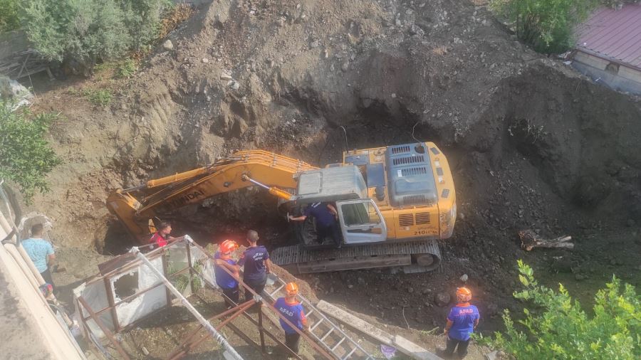 Payas’ta inşaat kazısında göçük