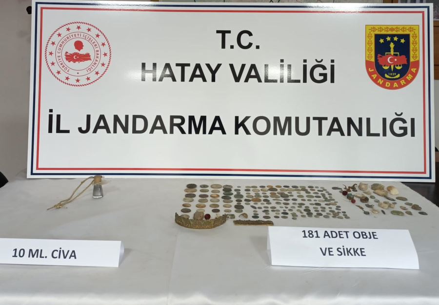 Evde 181 sikke ele geçirildi 