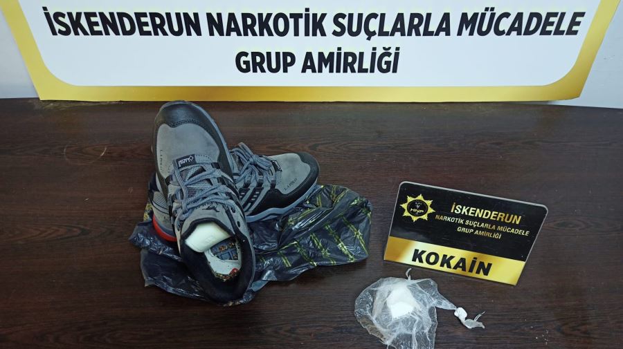 Ayakkabı topuğundan kokain çıktı