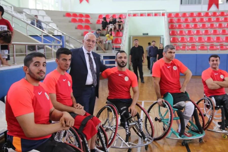 İskenderun: 79-Bacılar: 74