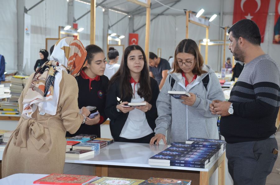 Belediyeden kitap günleri