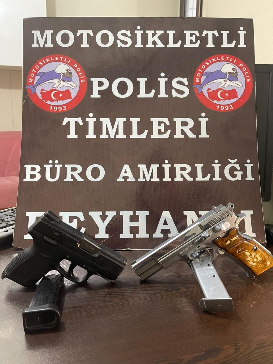 3 ilçede silah operasyonu