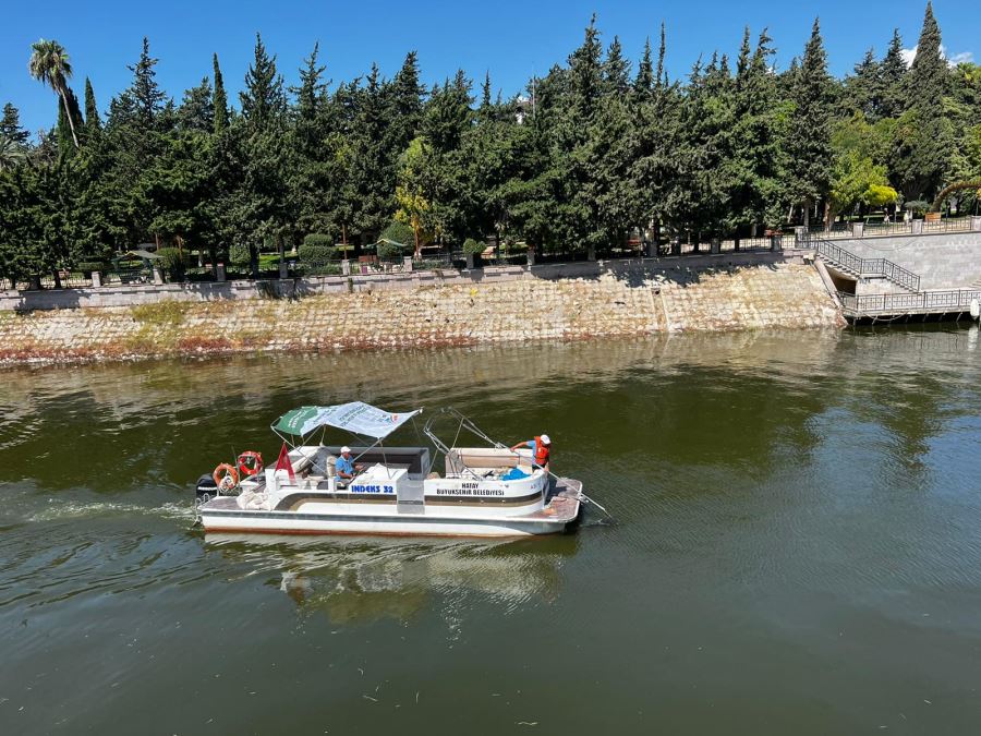 Nehirden 18 ton atık çıkarıldı