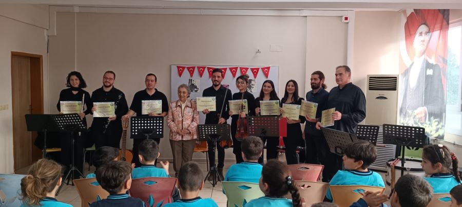Konservatuvardan ilkokulda enstrüman tanıtımı