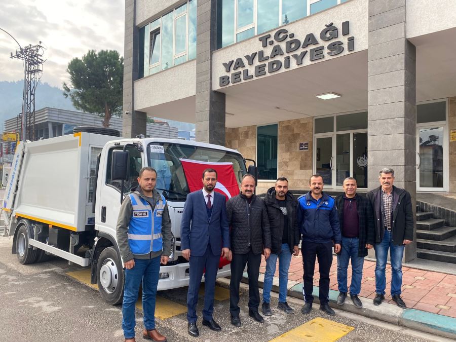Bakanlıktan Belediyeye 1 çöp kamyonu