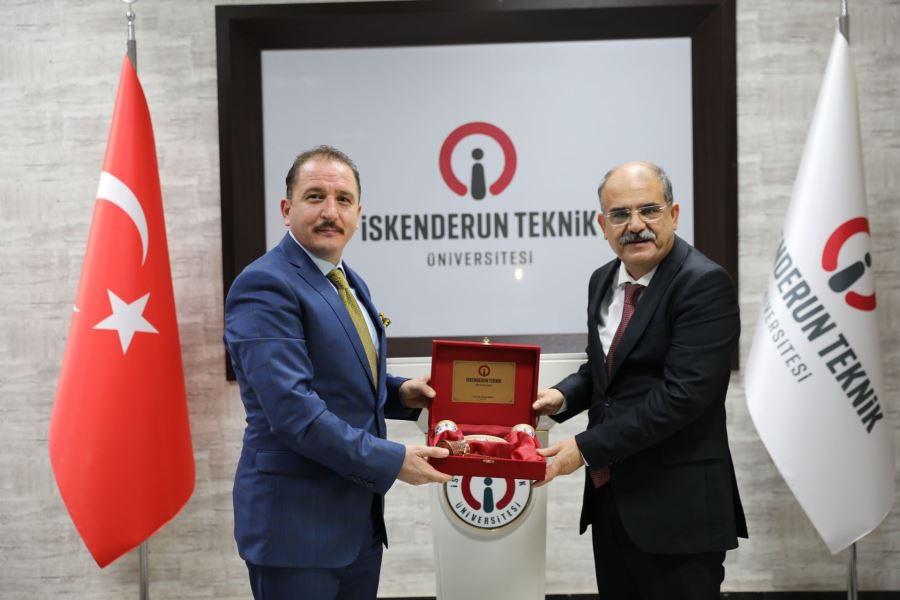 Rektörden mevkidaşa veda ziyareti