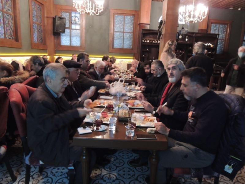 VP´dan kahvaltılı konferans