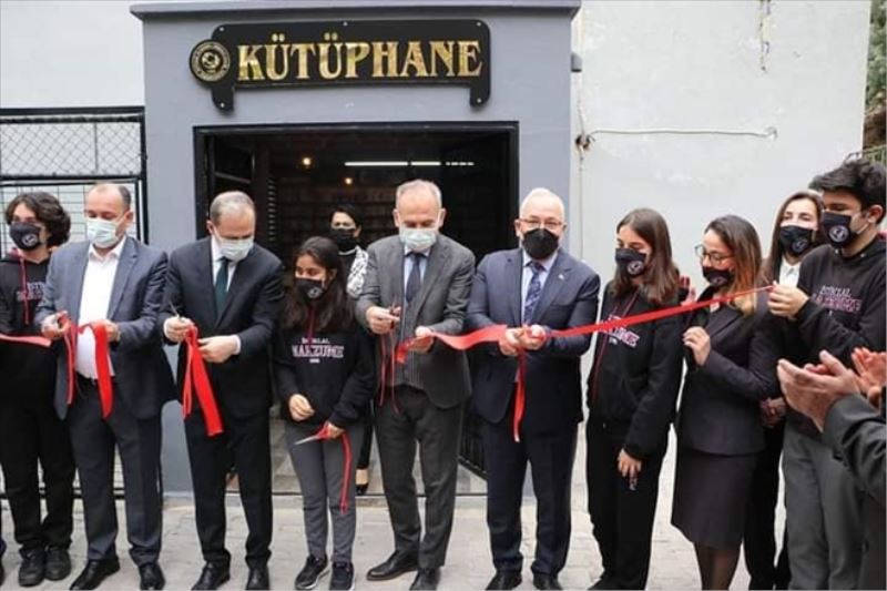 Lisede kütüphane oluşturuldu