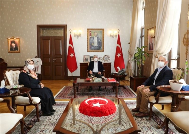 Şehit ailesinin vali ziyareti