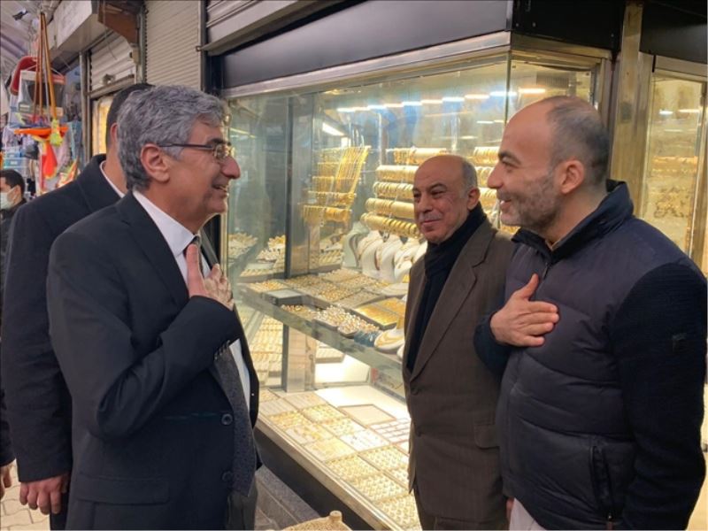 CHP´li Parlar´dan esnafa ziyaret