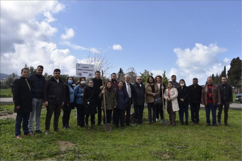 120 kadının anısına fidan diktiler