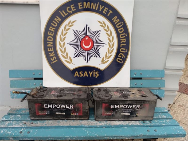 2 ayrı hırsızlığa 3 tutuklama
