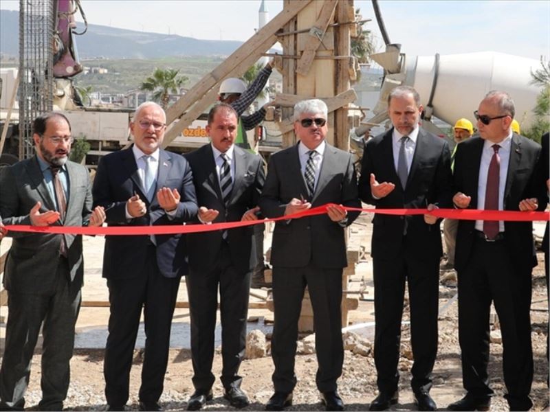 İSTE´de ´kurdeleli temel atma töreni´