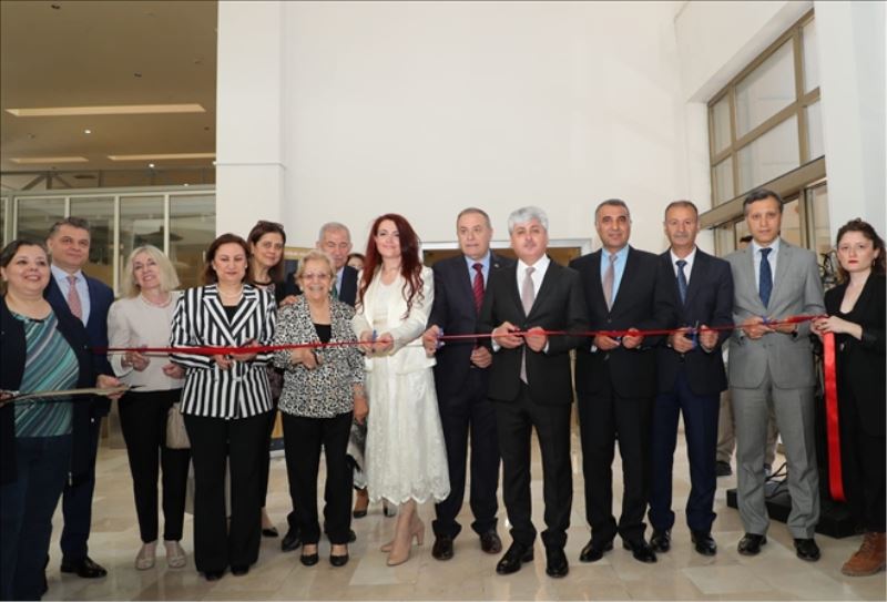 ´Çiçeklerin dilinden geleceğe miras´ sergisi