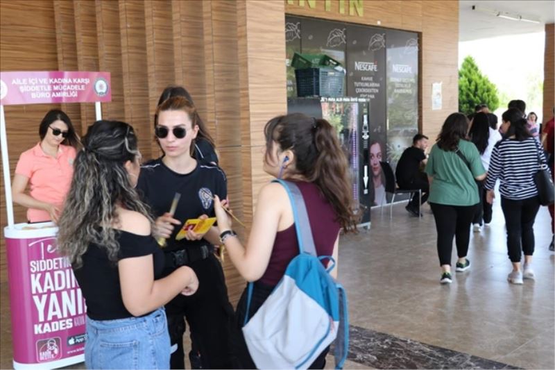 Üniversiteliye KADES bilgilendirmesi