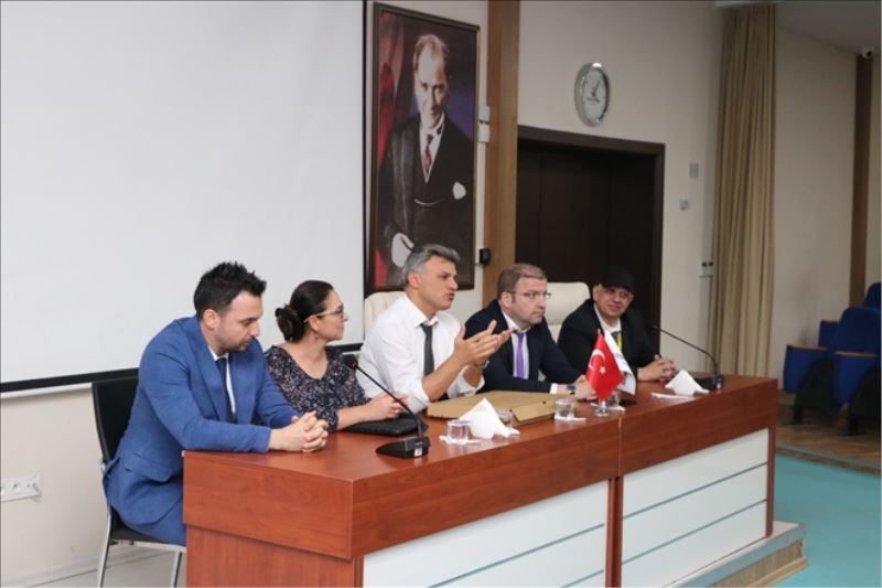 Üniversiteliye ´uçuş bilgilendirmesi´