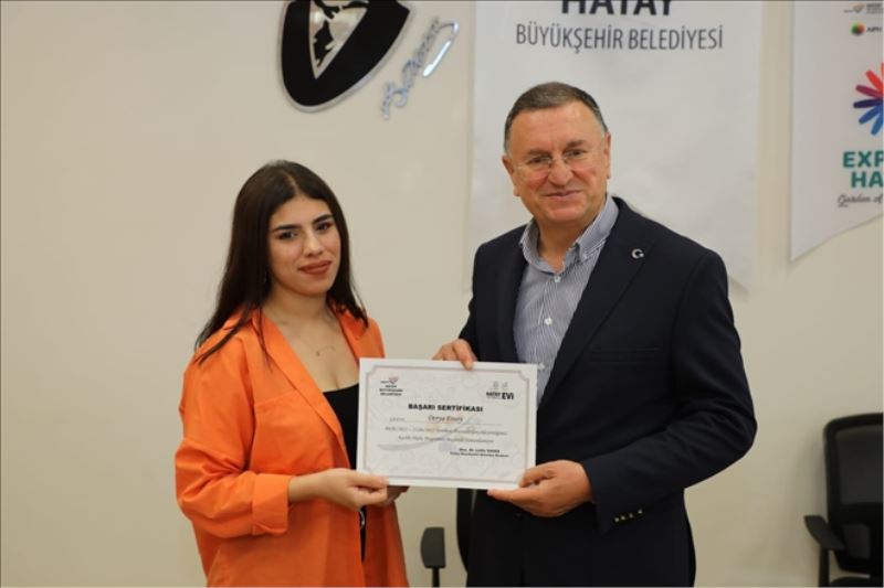 10 aşçı adayı belgesini aldı