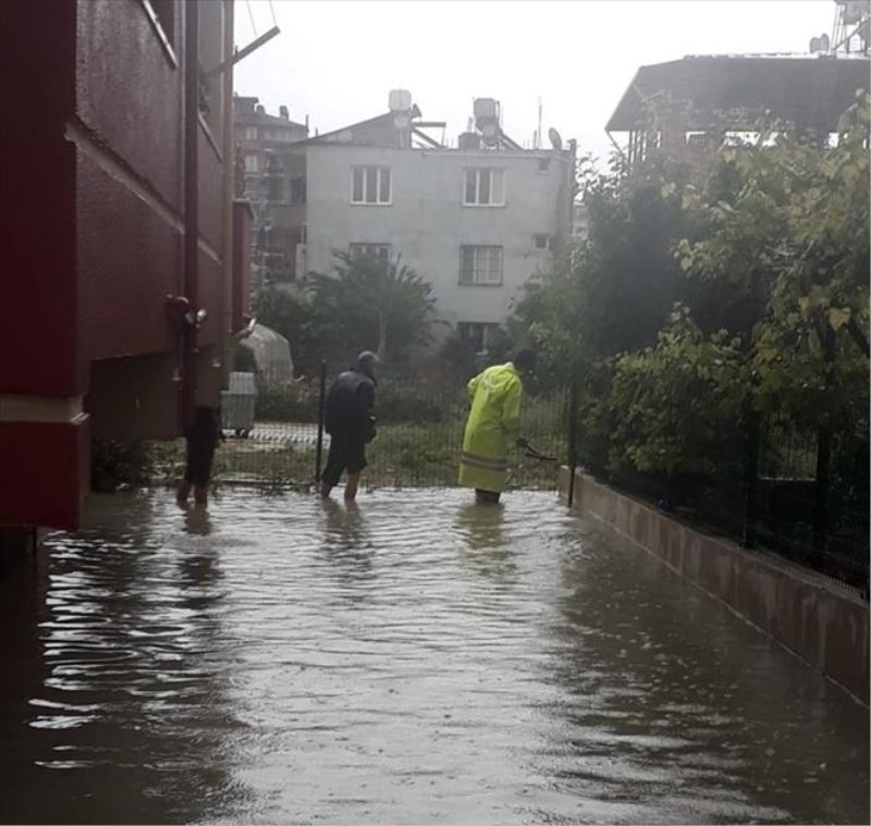 Hatay´da yağış hayatı olumsuz etkiledi