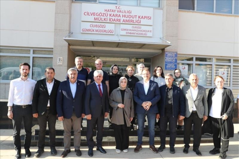 AKP´den İdlip´te briket ev incelemesi
