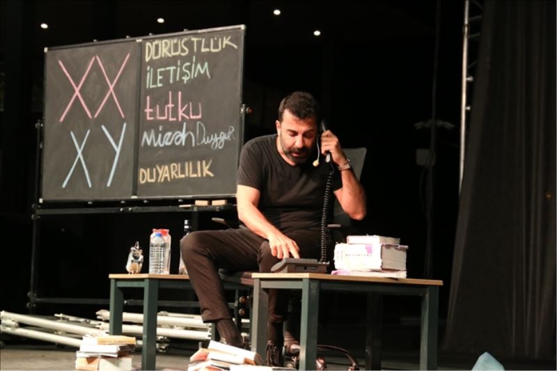 ´Erkek aklı´ sahnelendi