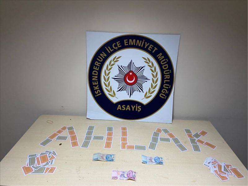 Kumar oynayan 3 kişiye 5.457 TL ceza