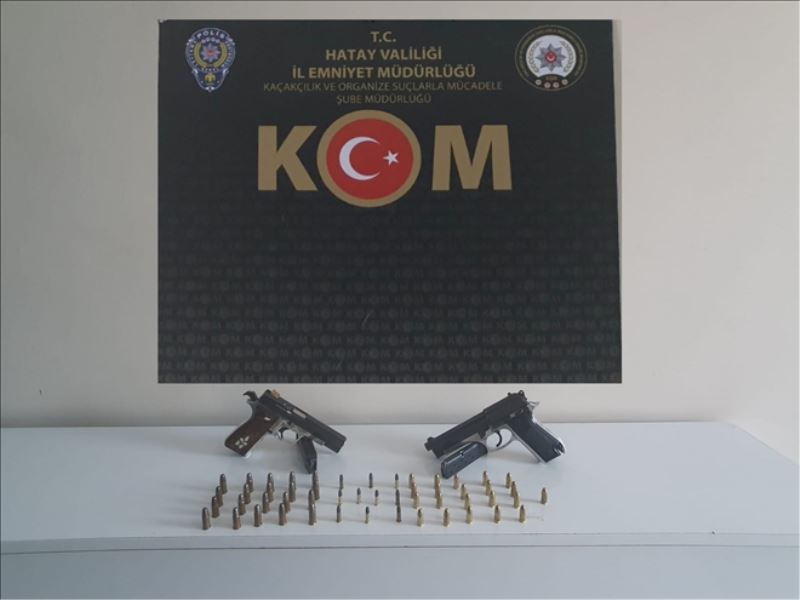 Araçta ´silah, demir sopa´ ele geçirildi