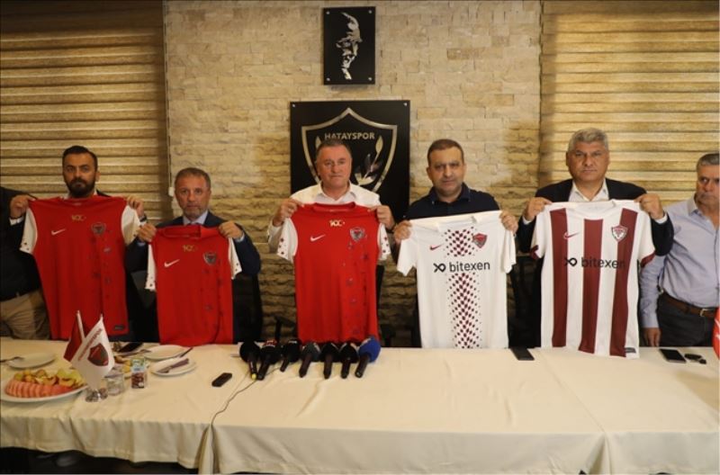 A. Hatayspor, üçüncü formasını tanıttı