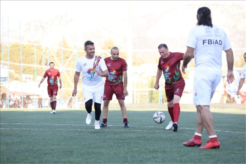 Turnuvanın özel maçı