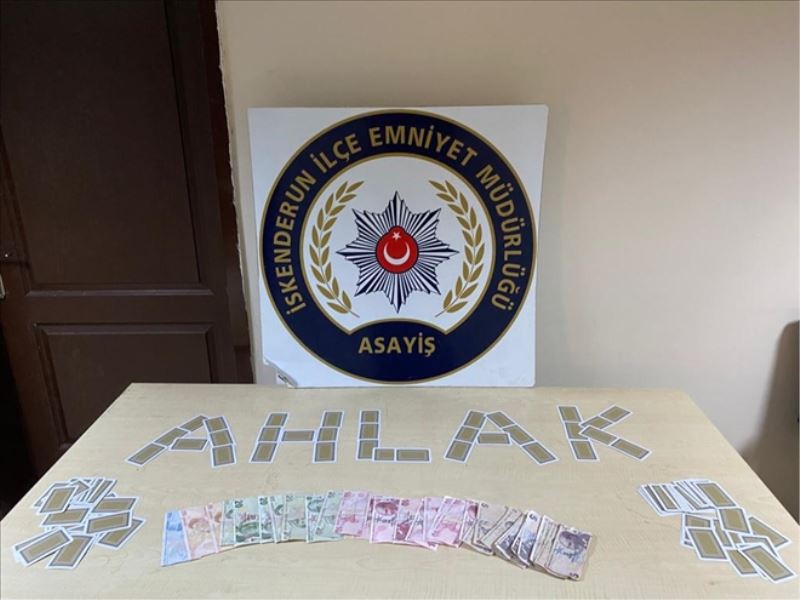 Kumar oynayan 3 kişiye 5.457 lira ceza