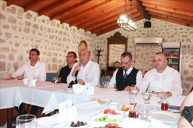 Özel sağlık kuruluşları ´dernekleşti´