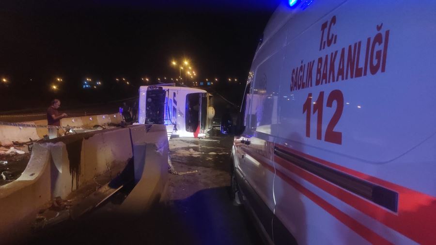 Otoban gişelerinde kaza