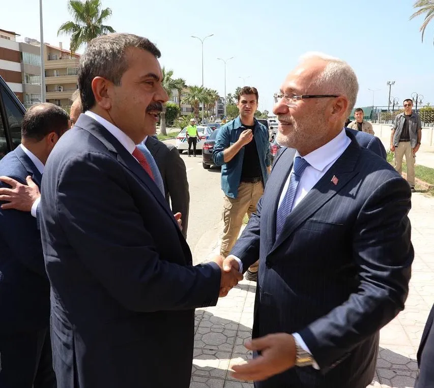 Başkan Tosyalı, MEB Bakanı Tekin ile biraraya geldi