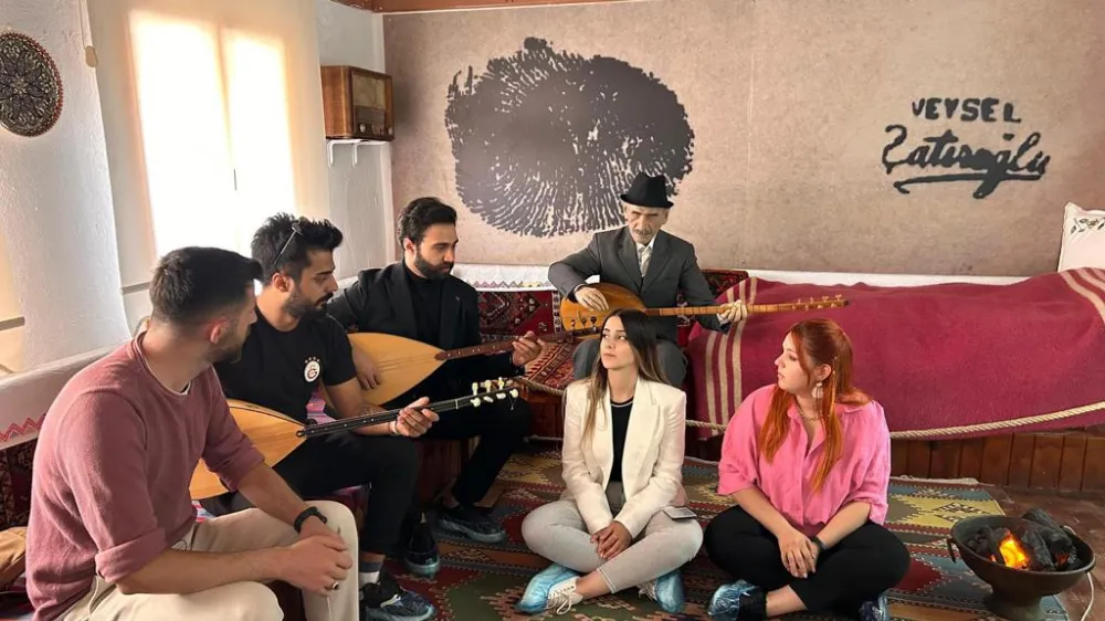 İskenderun Gençlik Merkezi ‘Gençler Seni Unutmadı’ konserinde