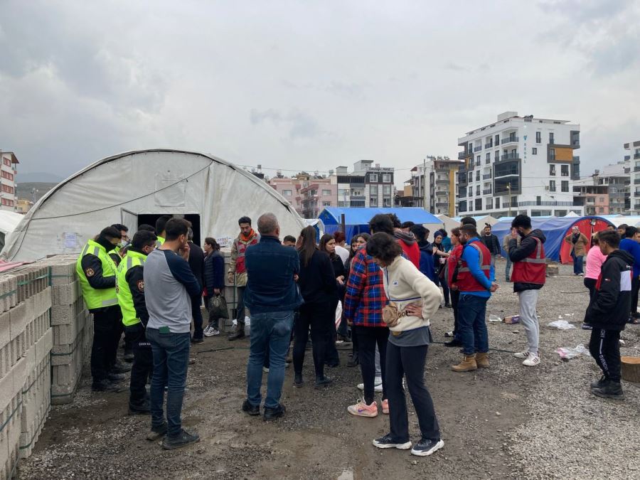 Kaymakamlıktan sökülen çadırlar için açıklama 