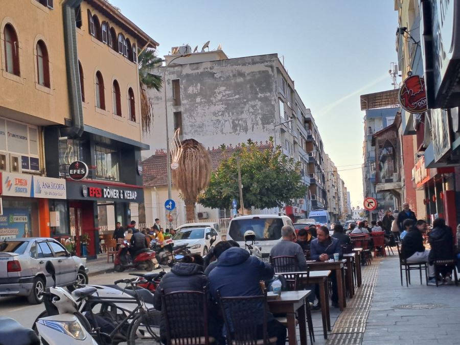 Depremin ardından ‘kademeli normalleşme’